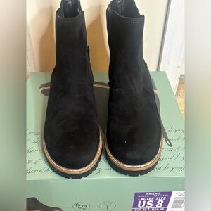 Suede boots brand new never worn.